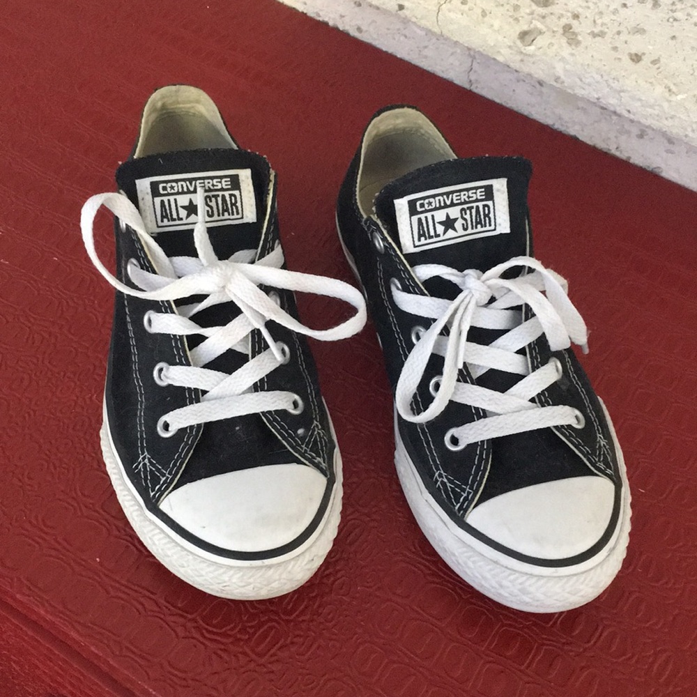 Black converse